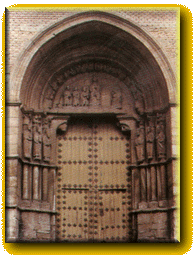 Portada principal de la iglesia de San Juan del Mercado  de Benavente