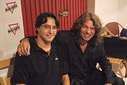 Nuestro amigo Juanjo y el cantante José Mercé